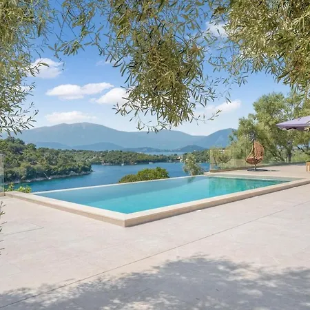 Вилла Chriselia - 3 Bedrooms With Sea Access Vathi (Meganisi)