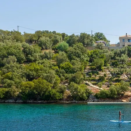 Chriselia - 3 Bedrooms With Sea Access Вилла Vathi (Meganisi)