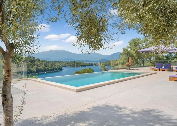 Villa Chriselia - 3 Bedrooms With Sea Access Vathi (Meganisi)