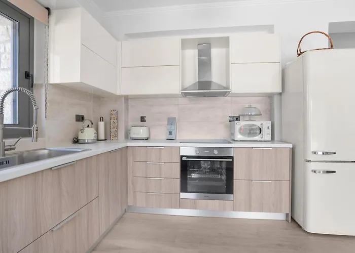 Villa Chriselia - 3 Bedrooms With Sea Access Vathi (Meganisi)